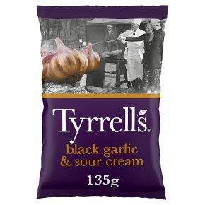 Tyrrells Black Garlic and Sour Cream 135g